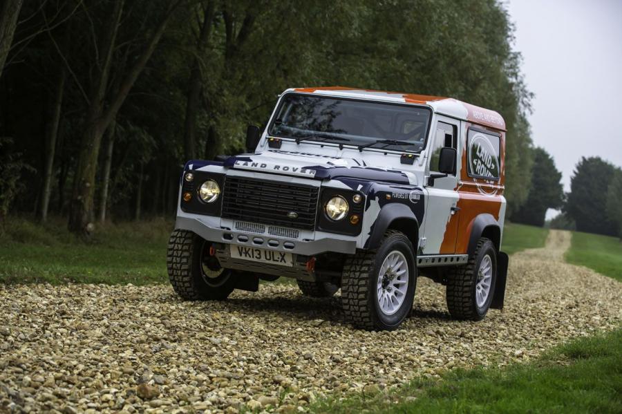  Land Rover Defender 90 Challenge Car 2014 года  (фото 2 из 35)